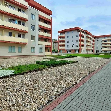 Apartment Bakosova Prijemny 2 Izbovy Byt V Centre, 24h Self Check-in *